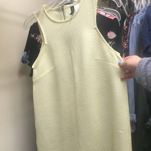 Super cute spring dress!